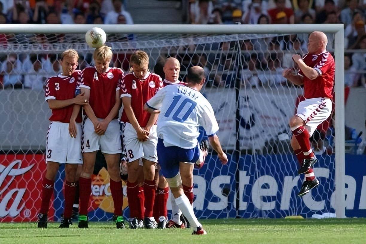 包含瑞典逆袭西班牙,争夺小组头名悬念增大的词条 包含瑞典逆袭西班牙,争夺小组头名悬念增大的词条