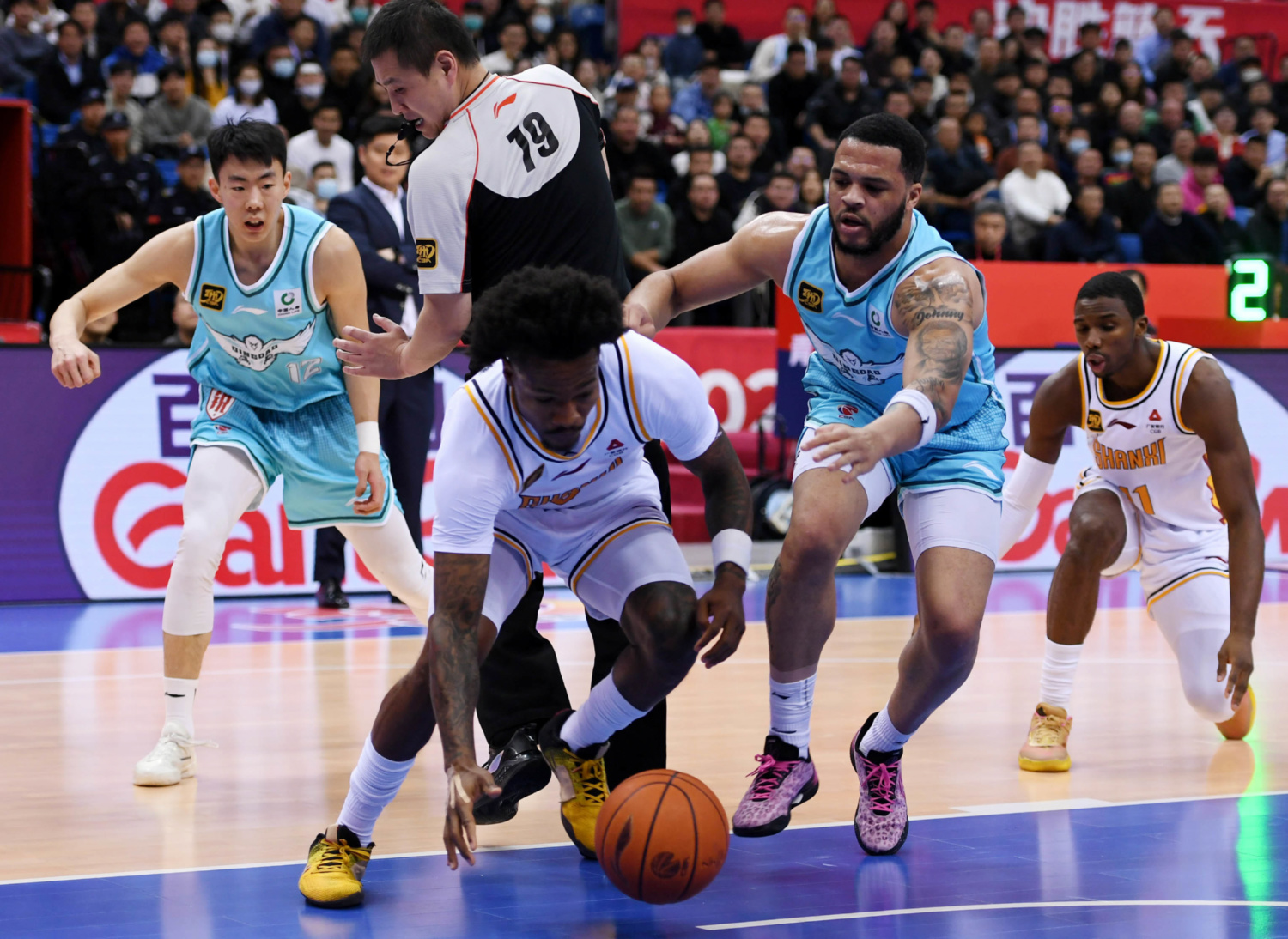 江苏战队客场大胜,山西队遭遇失利 江苏战队客场大胜,山西队遭遇失利