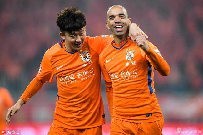 乐鱼体育线上网站-大连一方队遭遇对手反击，止步强