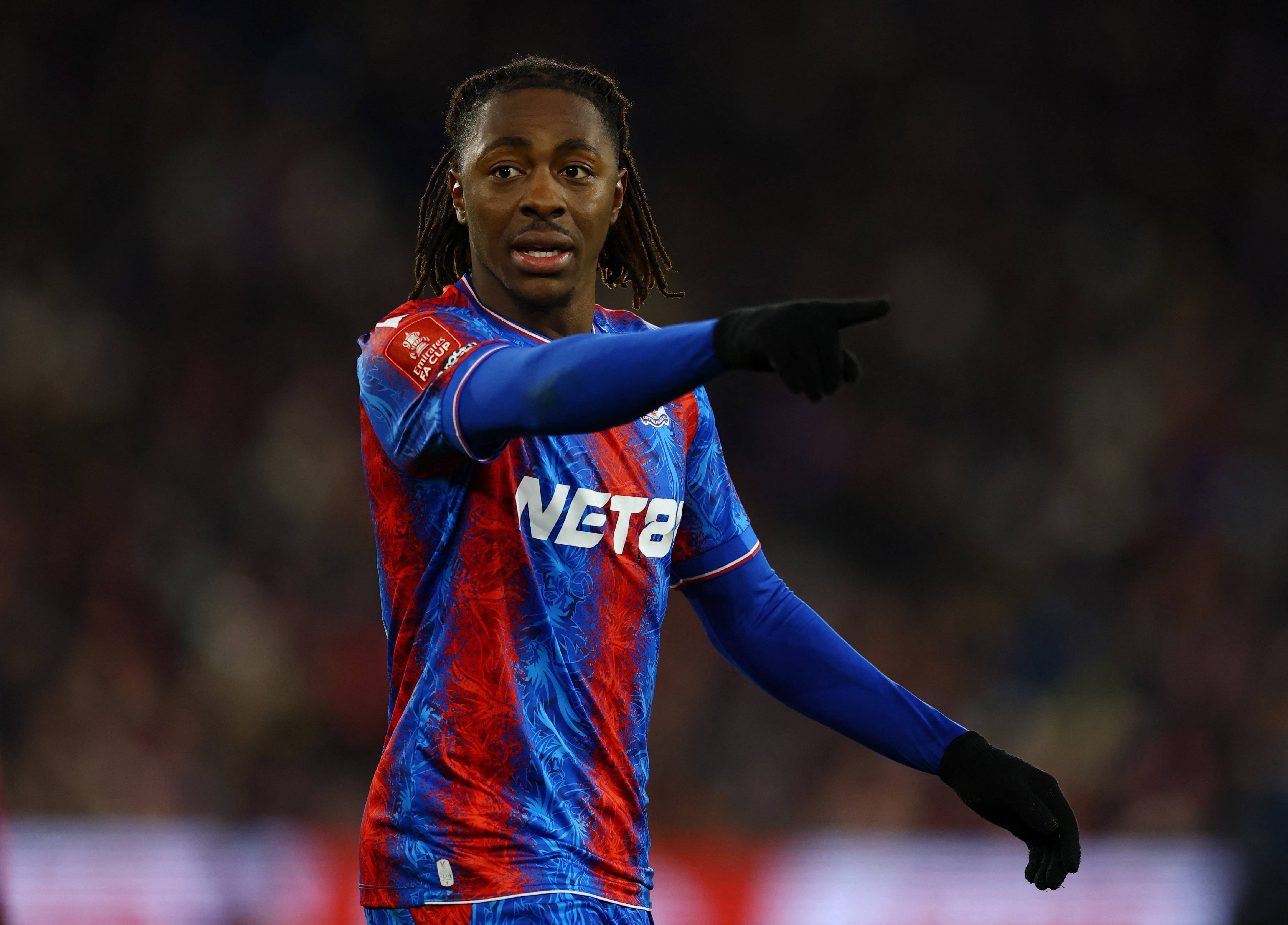 关于水晶宫队员发挥出色,赢得比赛胜利的信息 关于水晶宫队员发挥出色,赢得比赛胜利的信息