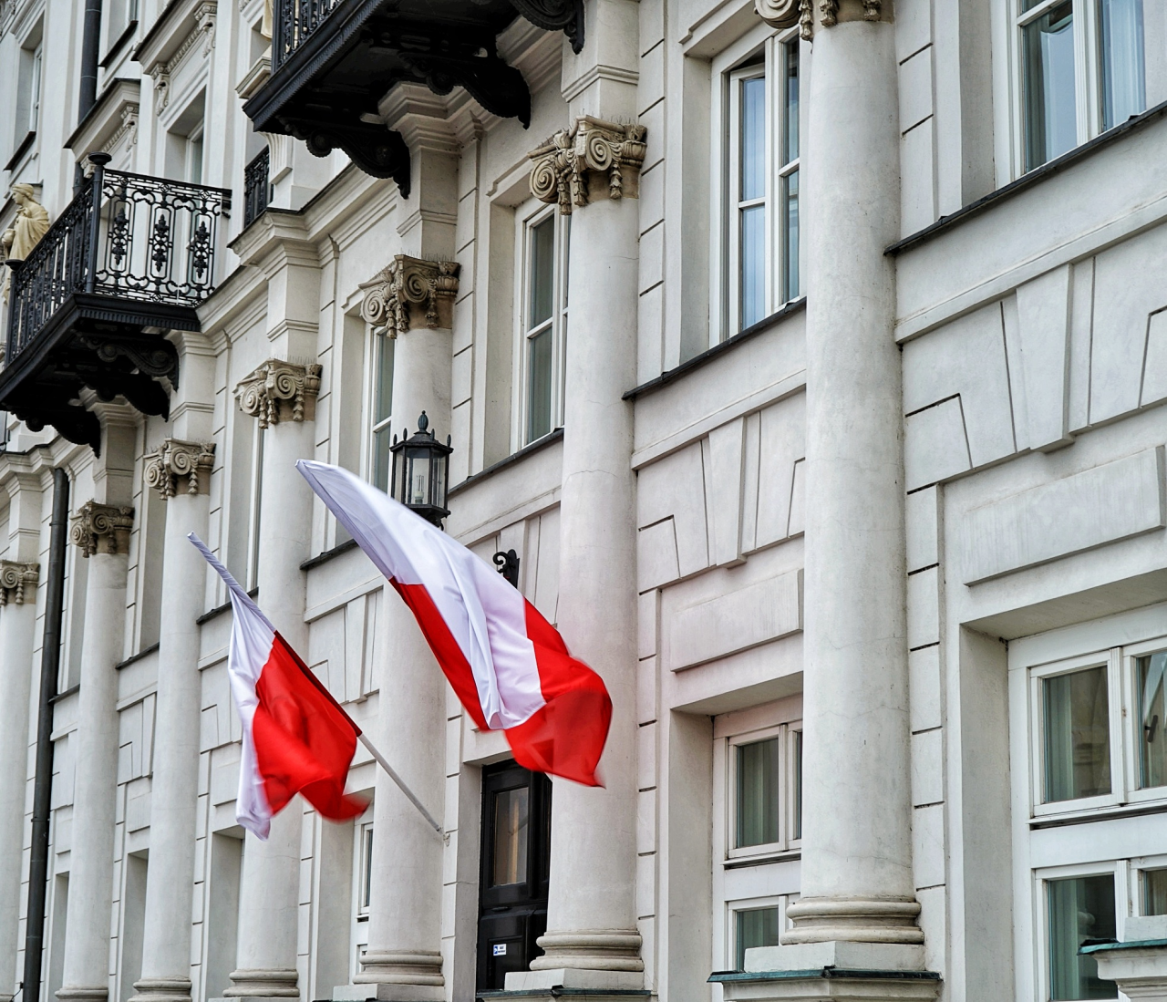 包含捷克代表团队员争先恐后,一路领跑的词条 包含捷克代表团队员争先恐后,一路领跑的词条