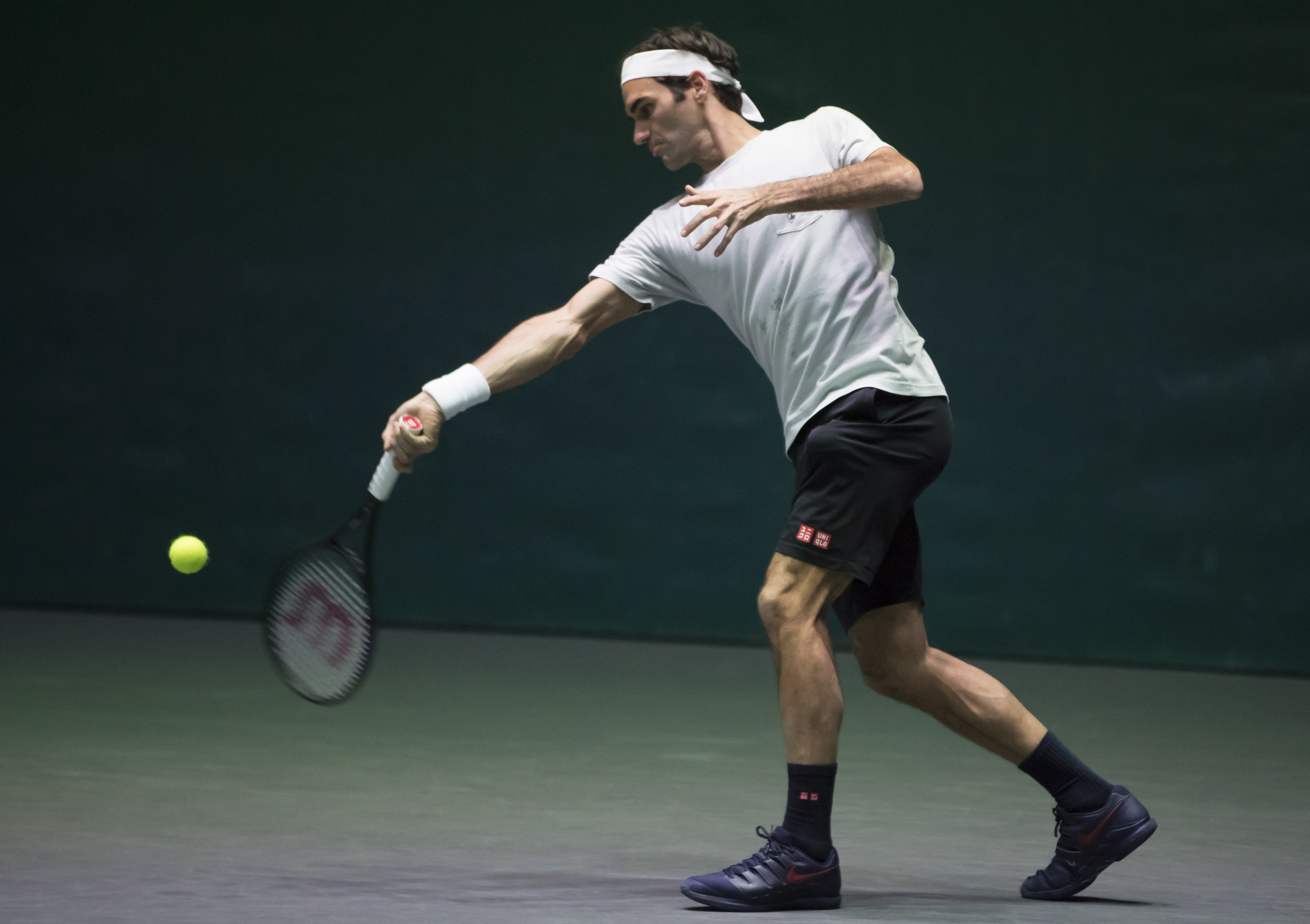 世界网球队轻取法国网球队，费德勒高光表现