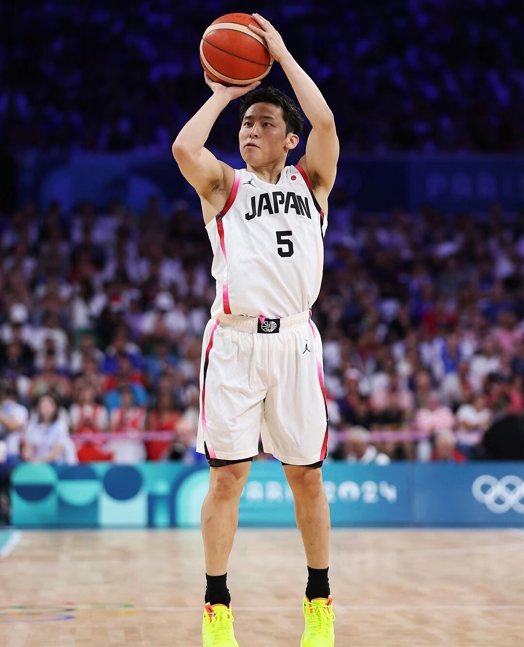 勇往直前的体育精神,球员们的斗志无比 勇往直前的体育精神,球员们的斗志无比